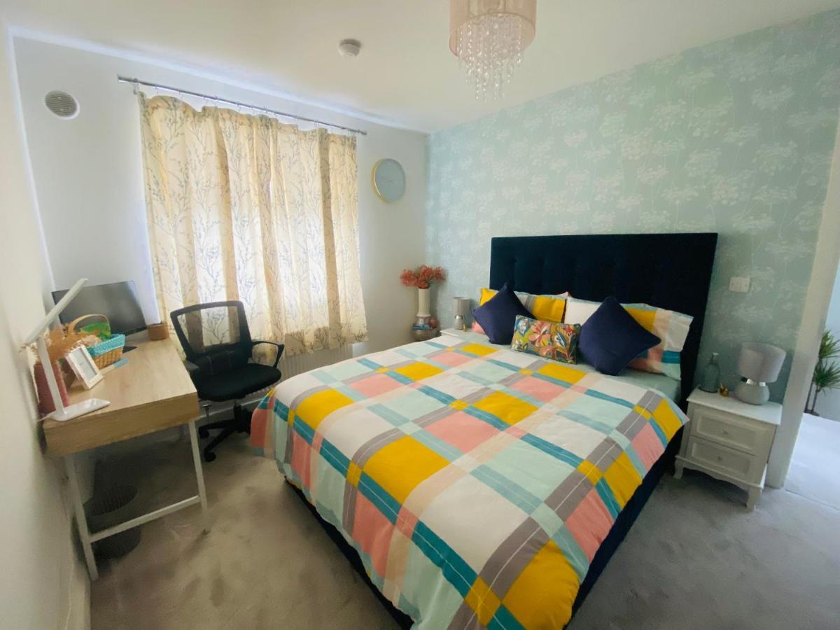 Double Room In Our Family Home Дублін Екстер'єр фото